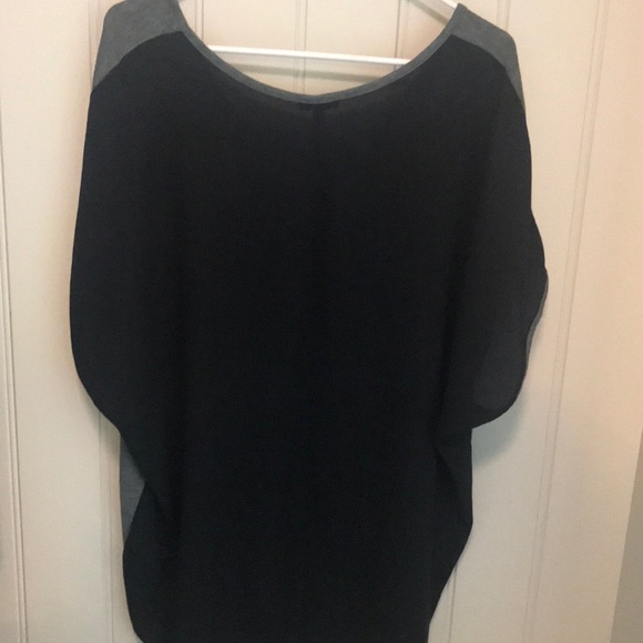 Express Top - Picture 2 of 3